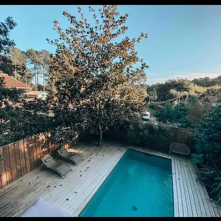 Dans Avec Piscine Alloggio in famiglia